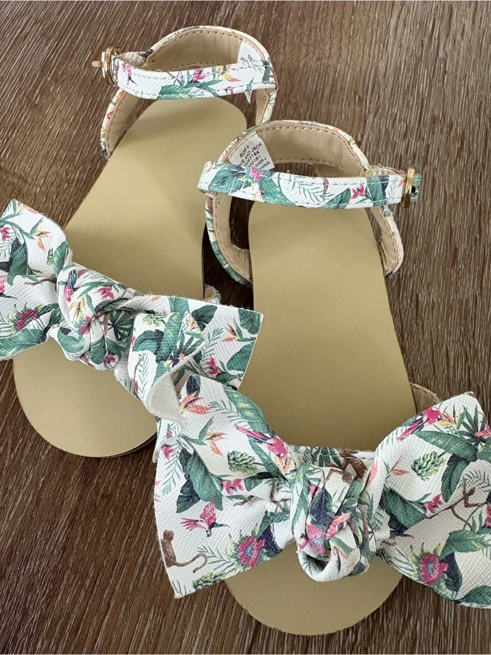 EUC Janie and Jack Tropical Jangle Bow Sandal Size: Toddler 6C| Vacation, Summer